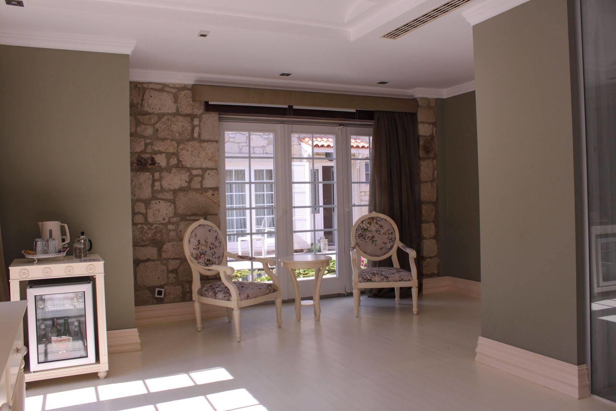 Alacati Ala Hotel - Special Category (Adults Only) Eksteriør bilde